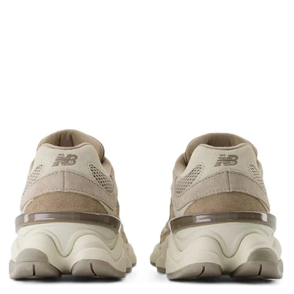 9060 "Bisque With Sea Salt"